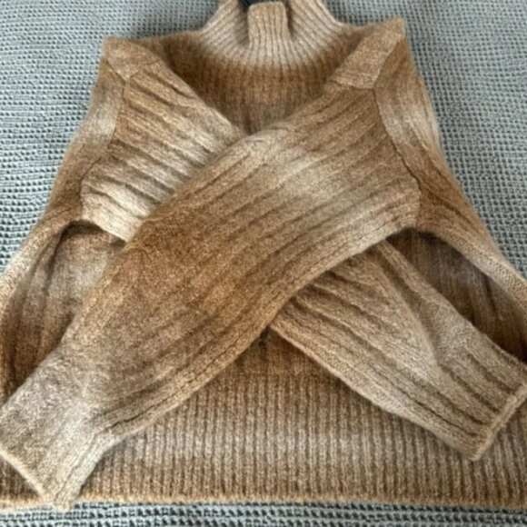 NWT Banana Republic Celeste Ombre Sweater - M - Picture 3 of 6